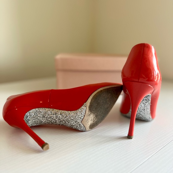 Miu Miu Patent Leather Glitter Sole Pumps - size 36.5 - Picture 5 of 7